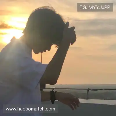 穆峥劲